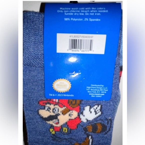 Super Mario Bros 3 Crew Socks 2 Pair Men 6.5-12 Blue Gray Red w Raccoon NES 8Bit - Picture 4 of 11